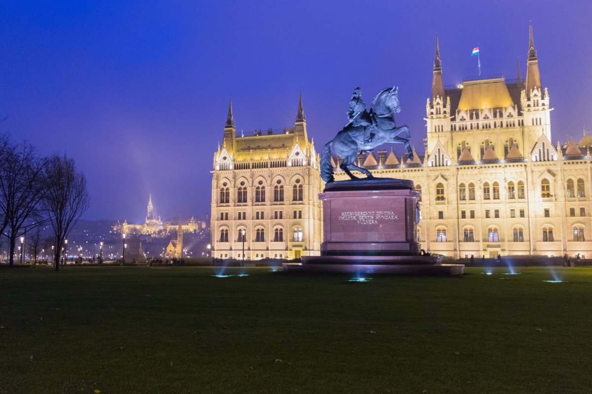 Екскурзия в УНГАРИЯ - Будапеща - на един дъх!