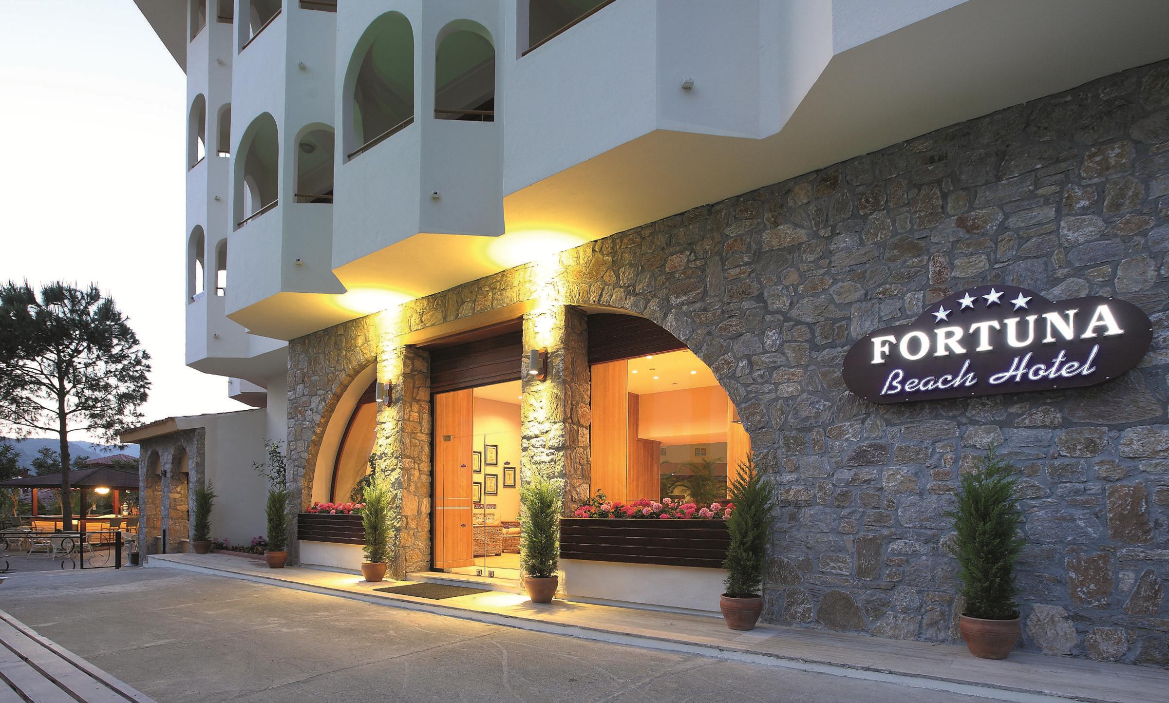 FORTUNA BEACH HOTEL