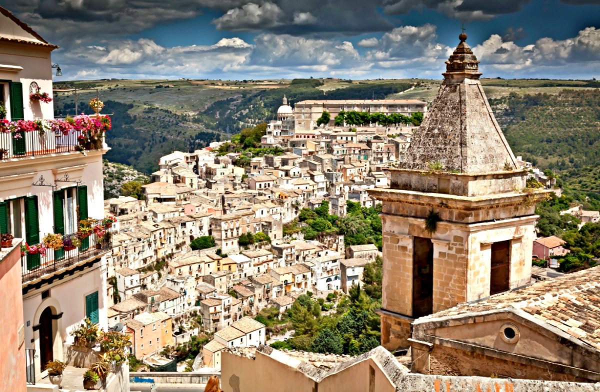Сицилия - Перлата на италианския Юг - самолетна програма на български език!